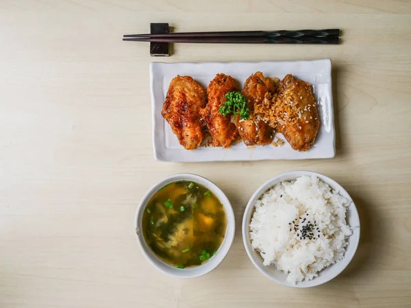 Chicken wing fried and rice — Stock Photo, Image