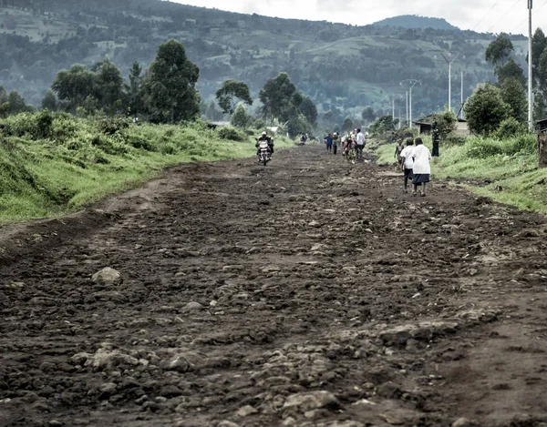 Dirt road in nord Kivu, Drc — Stock fotografie