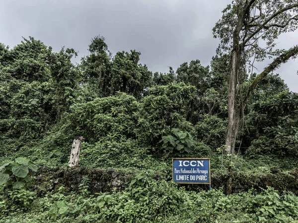 Limite del parco virunga nel nord Kivu, RDC — Foto Stock