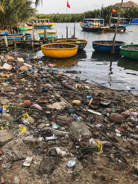 Hoi Vietnam Januari 2020 Föroreningar Nära Korgen Båt Redo Att — Stockfoto