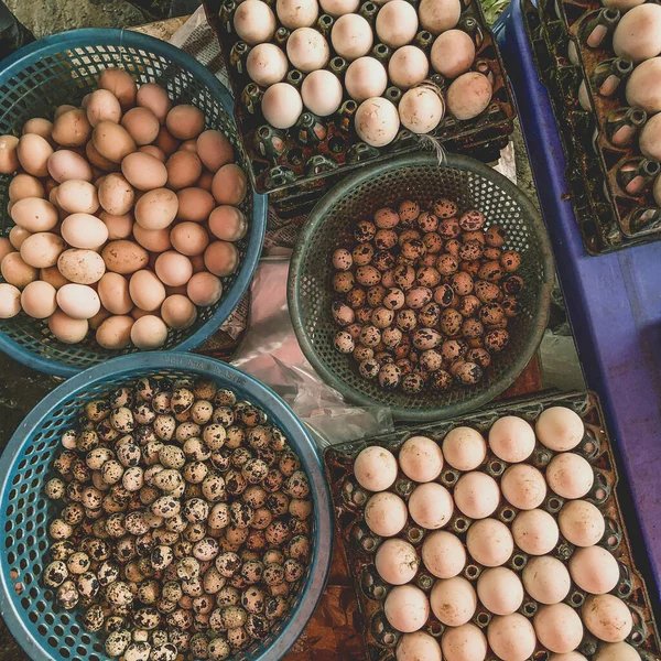 Top View Assortment Loose Eggs Market Short Circuit Production — Stock Photo, Image