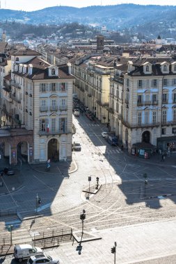 PO ve Turin, İtalya tepelerde yolu ile