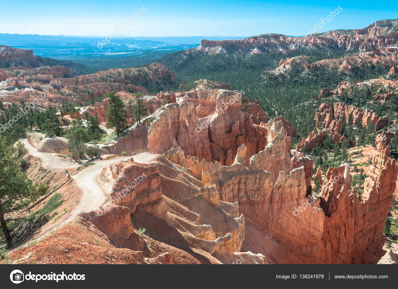 Queens Garden Trail In Bryce Canyon Utah Stock Photo - Garden Park Utah Queens Garden Trail In Bryce Canyon Utah Stock Photo - Garden Park Utah