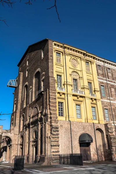 Rivolin linna, Torino, Italia — kuvapankkivalokuva