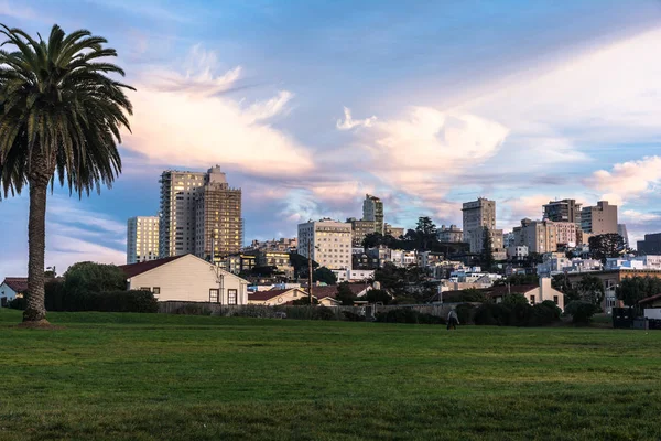 San Francisco Skyline von Fort Maurer, Kalifornien — Stockfoto