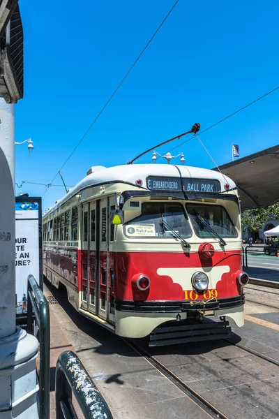 샌 프란 시스 코, 캘리포니아에서 트램 — 스톡 사진