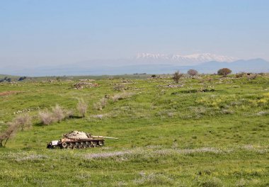 Golan Tepeleri Mount Hermon zemin karşı Allah'ın belası tank