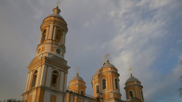 Une Vue Sur Cathédrale Vladimir Contre Ciel Dans Soirée Coucher — Video