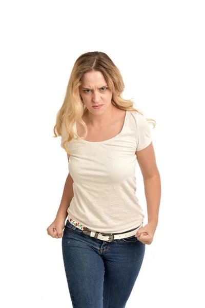 Portret Van Blond Meisje Dragen Witte Shirt Boos Expressie Geïsoleerd — Stockfoto