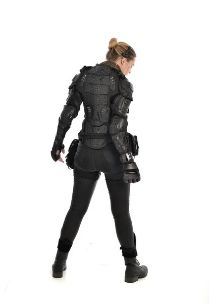 Full Length Portrait Female Soldier Wearing Black Tactical Armour Facing — Stock Photo, Image