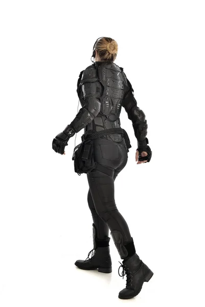 Full Length Portrait Female Soldier Wearing Black Tactical Armour Facing — Stock Photo, Image