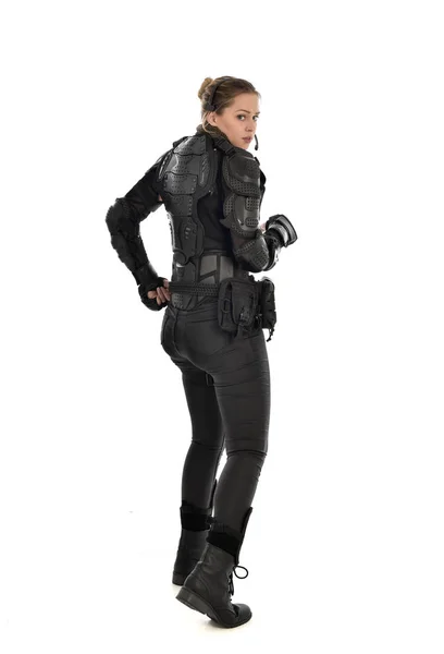 Full Length Portrait Female Soldier Wearing Black Tactical Armour Facing — Stock Photo, Image