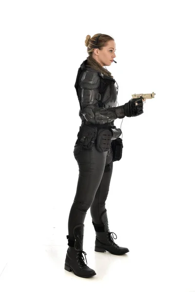 Full Length Portrait Female Soldier Wearing Black Tactical Armour Holding — Stock Photo, Image