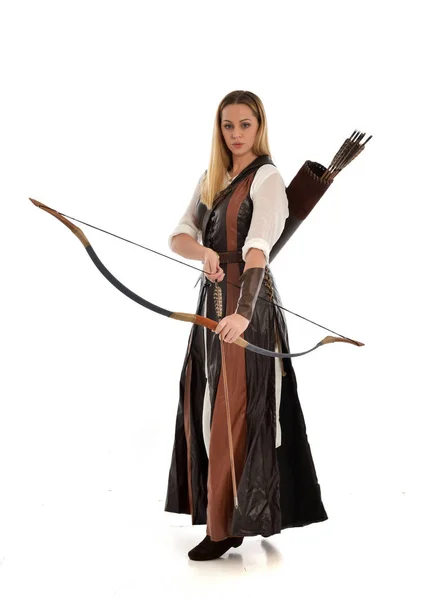 Full Length Portrait Woman Wearing Brown Medieval Fantasy Outfit Bow — Stock Photo, Image