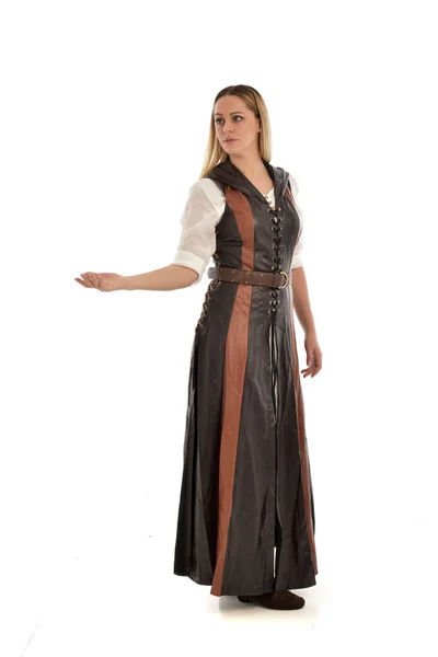 Full Length Portrait Girl Wearing Brown Leather Medieval Costume Standing — Stock Photo, Image