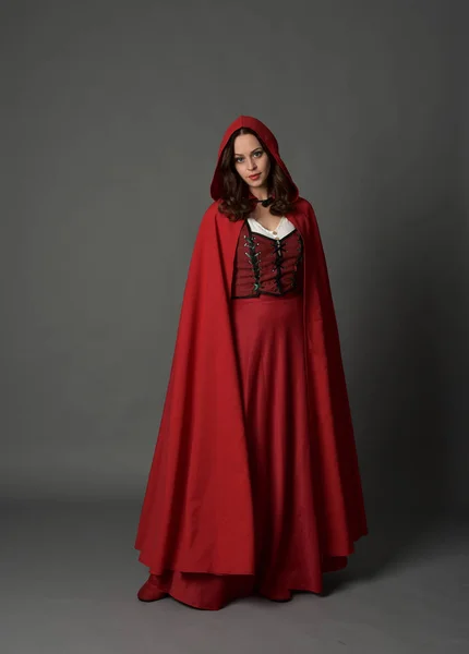 Full Length Portrait Brunette Lady Wearing Red Fantasy Costume Cloak — Stock Photo, Image