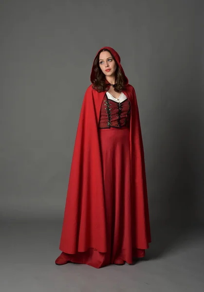 Full Length Portrait Brunette Lady Wearing Red Fantasy Costume Cloak — Stock Photo, Image