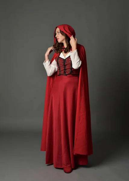 Full Length Portrait Brunette Lady Wearing Red Fantasy Costume Cloak — Stock Photo, Image