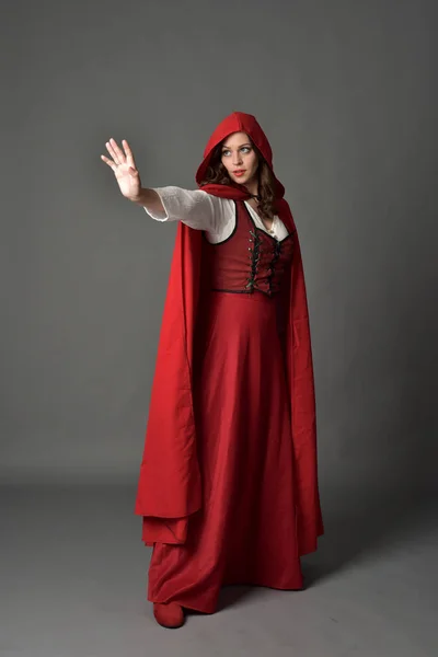 Full Length Portrait Brunette Lady Wearing Red Fantasy Costume Cloak — Stock Photo, Image