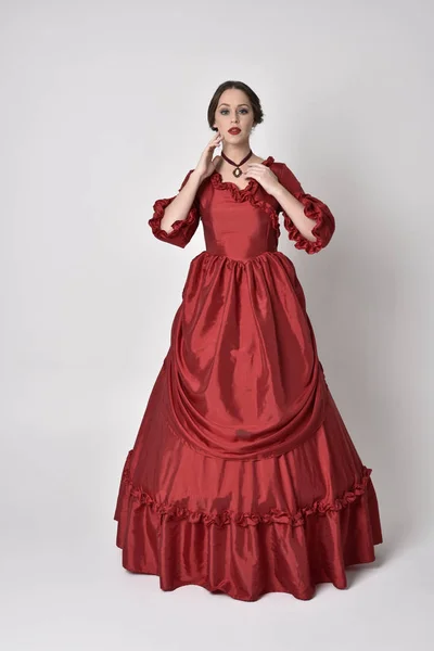 Full Length Portrait Brunette Girl Wearing Red Silk Victorian Gown — Stock Photo, Image