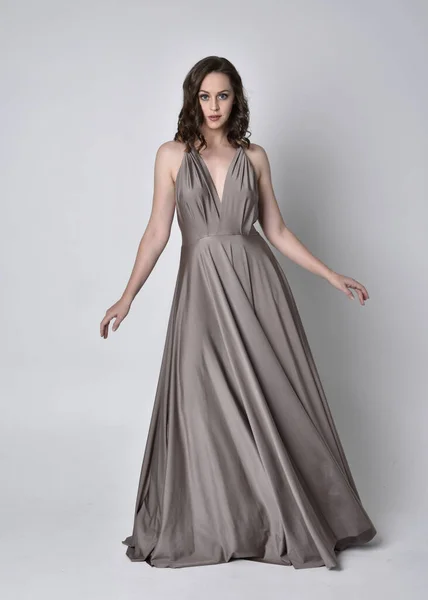 Portrait Pretty Brunette Girl Wearing Long Silver Evening Gown Full — Stock Photo, Image