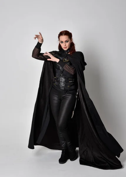 Fantasy Portrait Woman Red Hair Wearing Dark Leather Assassin Costume — Stock Photo, Image