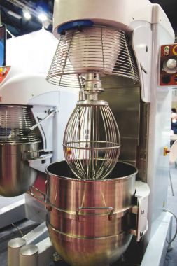 ekmek üretiminde kullanılan hamur karıştırıcı