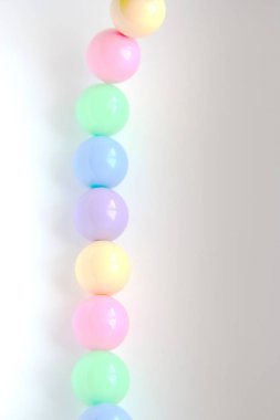 parlak yavaşça Bahar çok renkli boncuklar