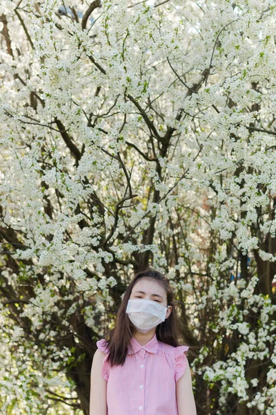 Allergy Season Young Girl Medical Mask Blooming Apple Tree — Stock Photo, Image