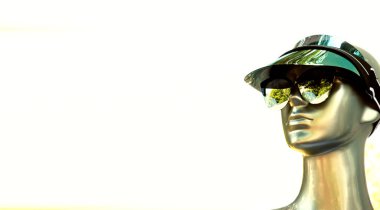 Moda mağazasının vitrininde yeşil bir güneş gölgesinde bir mankenin kafası..