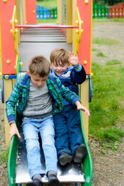 Komik çocuk çocuk oyun oyun