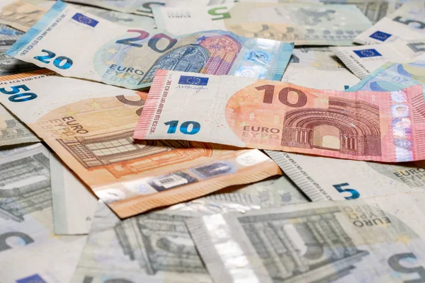 Billetes en euros diferentes, buena textura de papel moneda . — Foto de Stock