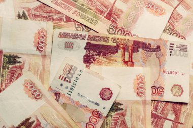 En büyük Rus banknotlarının dokusu 5000 ruble..