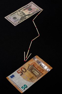 Kibrit oku avroyu dolara karşı gösteriyor.