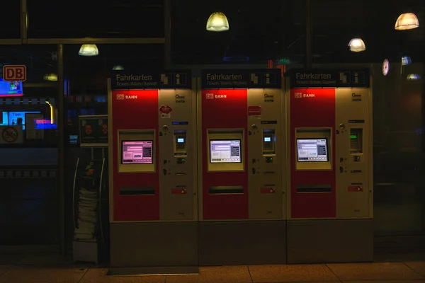 Майн Германия Января 2020 Года Вендинговые Автоматы Главном Вокзале — стоковое фото