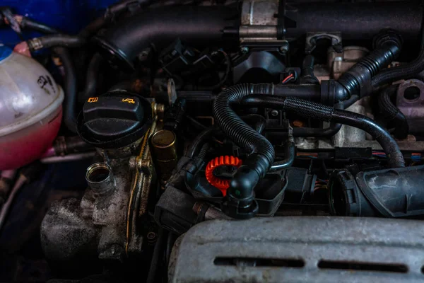 Closeup Motor Turbo Carro Com Gargalo Enchimento Óleo Para Lubrificação — Fotografia de Stock