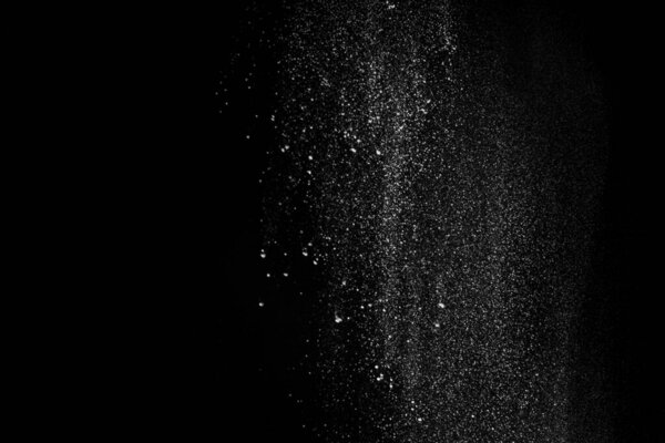 Великолепный рисунок белого порошка на черном фоне 2020
