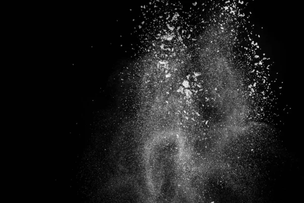 Прекрасная Картина Белого Порошка Легкого Снега Муки Взрывается Черном Фоне — стоковое фото