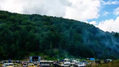 Lipa, Ukrayna - 16 Temmuz 2017: Dağlık bir Ukrayna köyünde Yavorina 'nın her yıl düzenlenen harika bir şarkı festivali