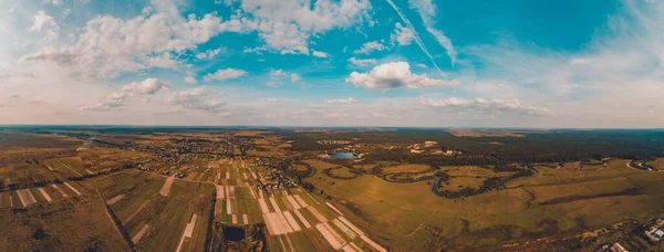 Vackert Landskap Den Europeiska Slätten Med Fält Och Ormflod 2020 — Stockfoto