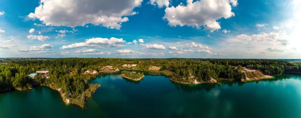 우크라이나 지대에 호수와 끝없는 2020 현무암 기둥들로 이루어진 놀라운 — 스톡 사진