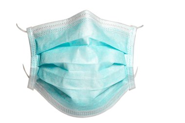 Beyaz arka planda izole edilmiş salgın virüse karşı koruyucu yeşil tıbbi ve cerrahi maske. Ön manzara 2021