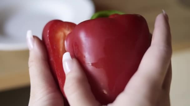 Girl Shows Red Pepper Red Pepper Cut All Insides Girl — Stock Video