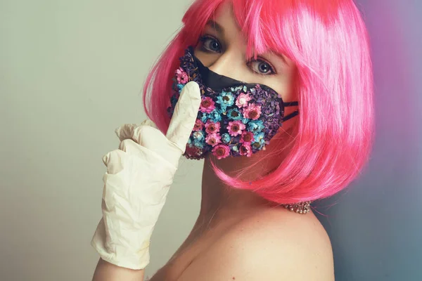 Girl Mask Gloves Fashion Photo Model Pink Hair Posing Studio — Stock Photo, Image