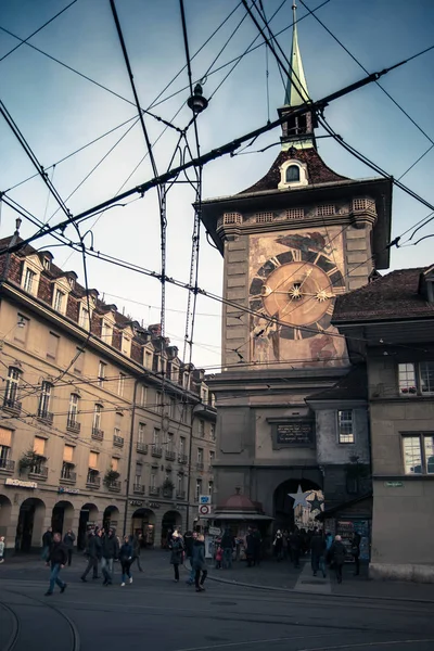 Torre Del Reloj Zytglogge Con Famoso Reloj Astronómico Construido 1530 —  Fotos de Stock