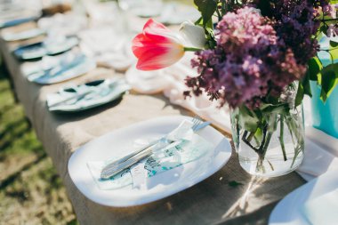 Düğün töreni. Tablonun güzel dekorasyon