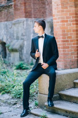 Genç damat eski kale poz