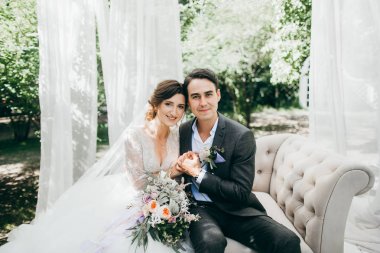 poz yeni evli genç Çift 