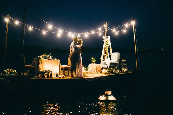 Happy Young Couple Newlyweds Pier — Stock Photo, Image