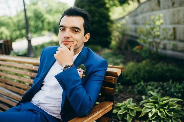 Handsome Young Groom Posing Garden — Stock Photo, Image